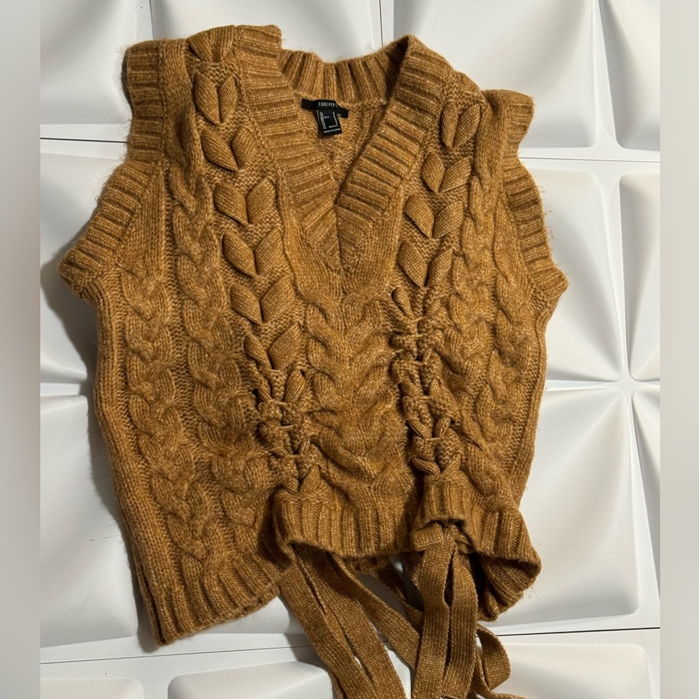 Knit vest